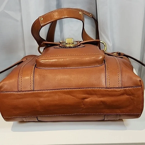 Coach Gigi Tote - Picture 8 of 17